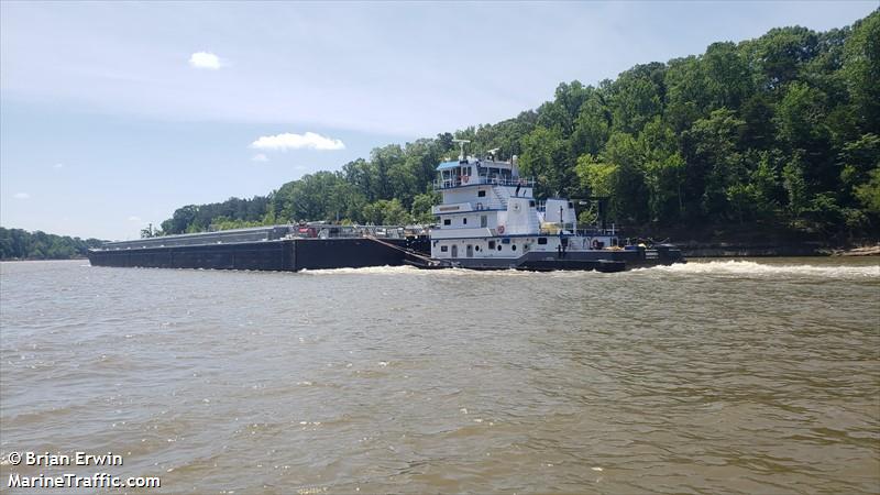 r d queboeaux (Towing vessel) - IMO , MMSI 367318570, Call Sign WDD9960 under the flag of United States (USA)