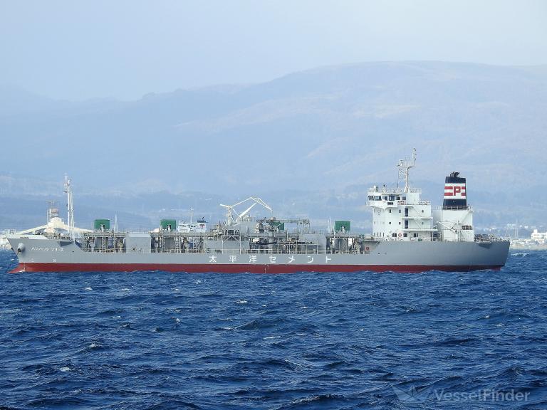 pacific breeze (Cement Carrier) - IMO 9570682, MMSI 431000560, Call Sign JD3088 under the flag of Japan