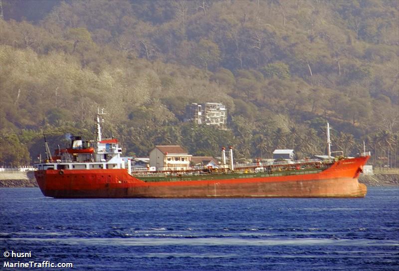 mt bangun rejo (Oil Products Tanker) - IMO 9095905, MMSI 525016196, Call Sign PMGE under the flag of Indonesia