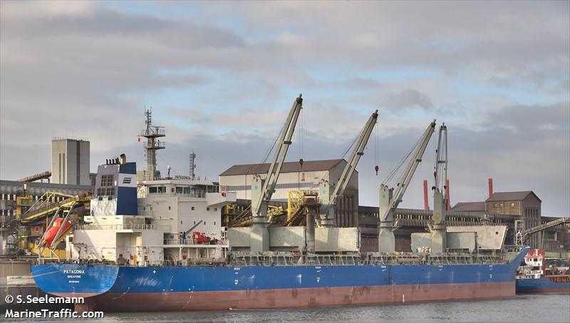 patagonia (Bulk Carrier) - IMO 9611280, MMSI 566098000, Call Sign 9V9348 under the flag of Singapore