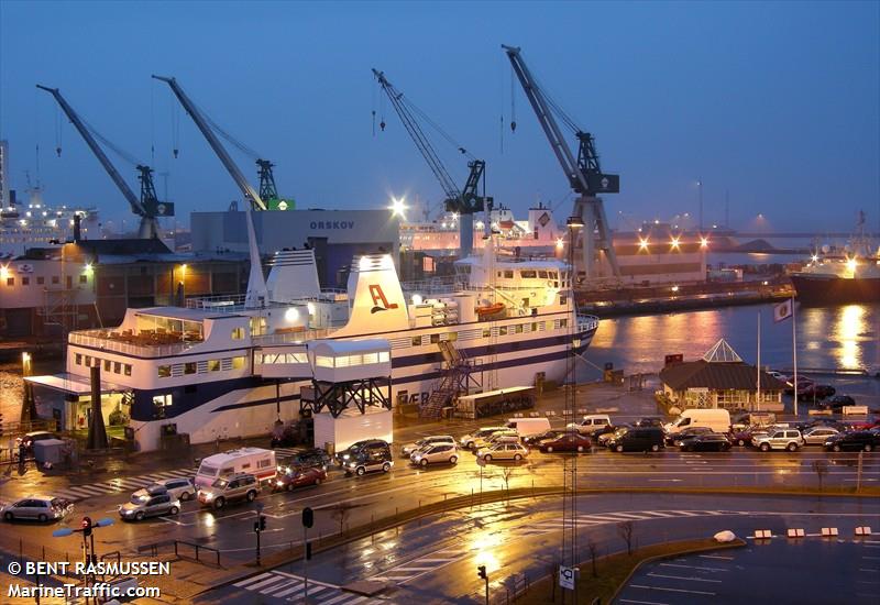 margrete laesoe (Passenger/Ro-Ro Cargo Ship) - IMO 9139438, MMSI 219000407, Call Sign OZMB under the flag of Denmark