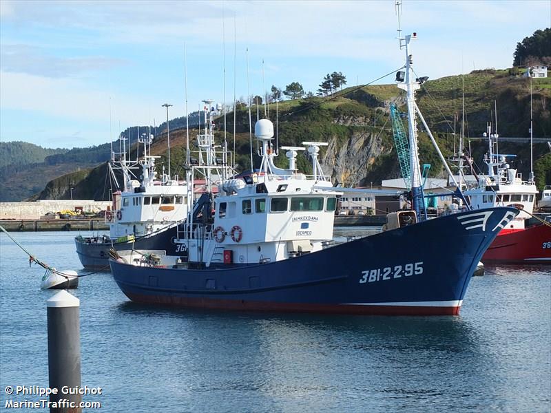 fv almikeko ama (Fishing Vessel) - IMO 2812457, MMSI 224081790, Call Sign EA7862 under the flag of Spain