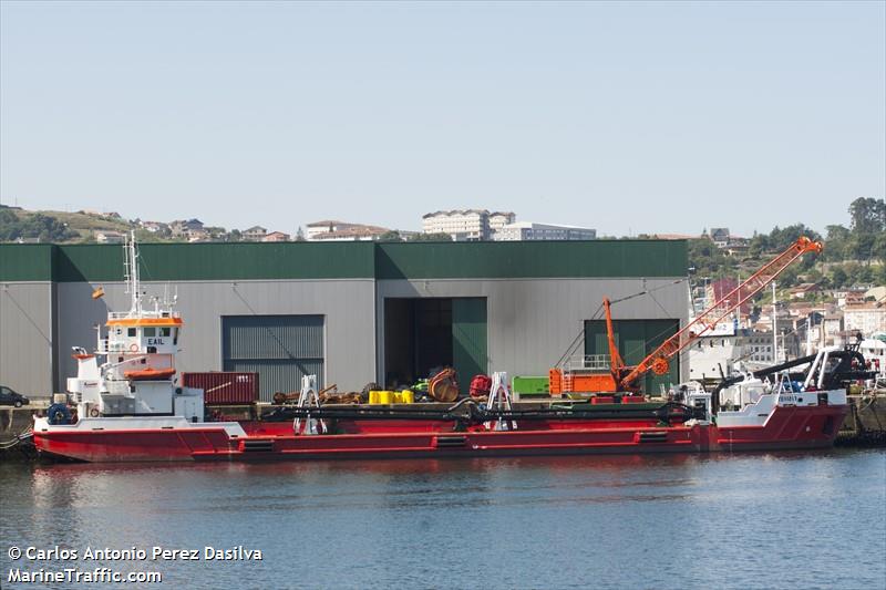 omvac diez (Dredging or UW ops) - IMO 9643817, MMSI 225426000, Call Sign EAIL under the flag of Spain