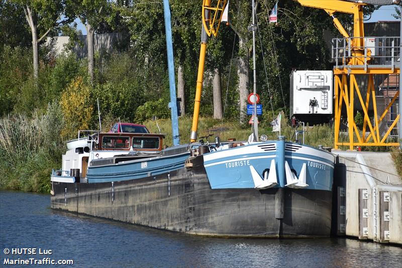 touriste (Cargo ship) - IMO , MMSI 226000460 under the flag of France