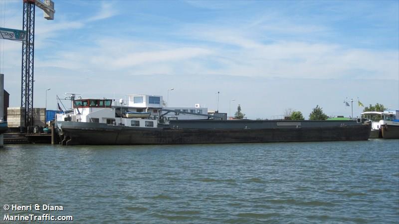 poseidon (Cargo ship) - IMO , MMSI 244700042, Call Sign PG6182 under the flag of Netherlands