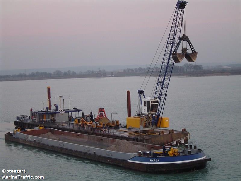 staay (Dredging or UW ops) - IMO , MMSI 244780486, Call Sign PD3314 under the flag of Netherlands