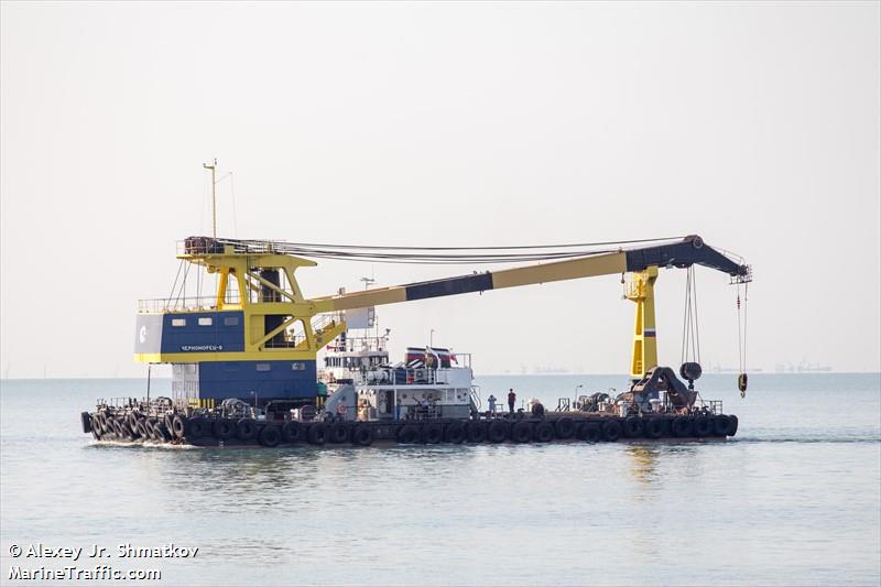 chernomoretc-8 (Crane Ship) - IMO 8891089, MMSI 273323800 under the flag of Russia