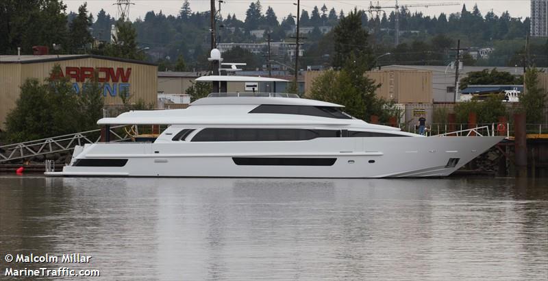 crescent lady (Pleasure craft) - IMO , MMSI 316025807 under the flag of Canada