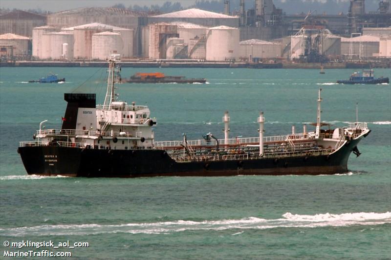 sentek 8 (Bunkering Tanker) - IMO 9315616, MMSI 564034000, Call Sign 9VIN3 under the flag of Singapore