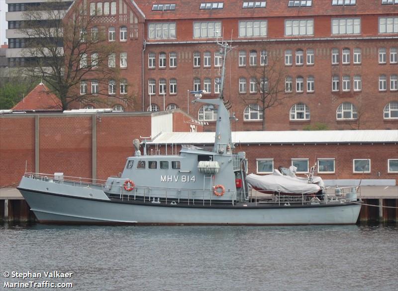 mhv 814 budstikken (Military ops) - IMO , MMSI 219000549, Call Sign OVMX under the flag of Denmark