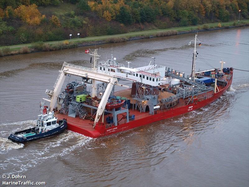 henry p. lading (Pontoon) - IMO 8646484, MMSI 219002349, Call Sign OZZZ2 under the flag of Denmark