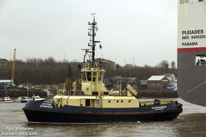 svitzer redbridge (Tug) - IMO 9116888, MMSI 232002536, Call Sign MVDF6 under the flag of United Kingdom (UK)