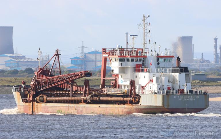 city of chichester (Hopper Dredger) - IMO 9141766, MMSI 232003081, Call Sign MXGH3 under the flag of United Kingdom (UK)