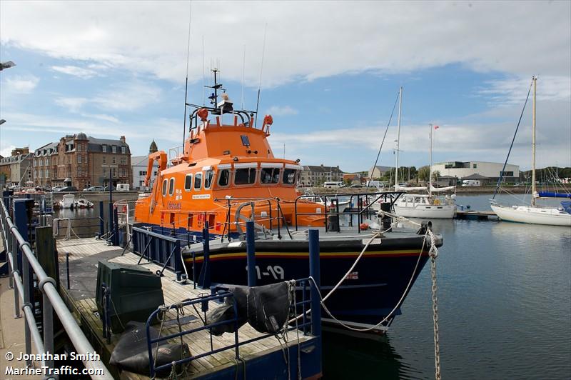 rnli lifeboat 17-19 (SAR) - IMO , MMSI 232003139, Call Sign 2VHP under the flag of United Kingdom (UK)