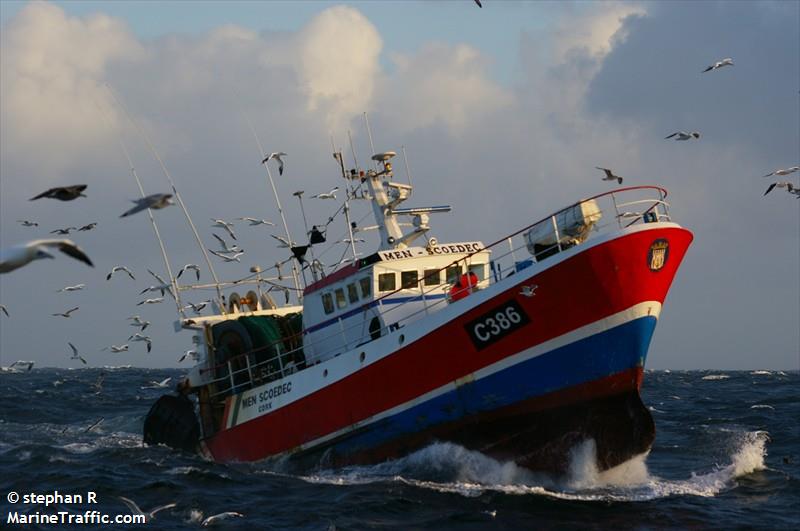 men scoedec (Fishing vessel) - IMO , MMSI 250000917, Call Sign EIBG8 under the flag of Ireland