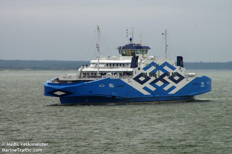 toll (Passenger/Ro-Ro Cargo Ship) - IMO 9762651, MMSI 276821000, Call Sign ESKH under the flag of Estonia