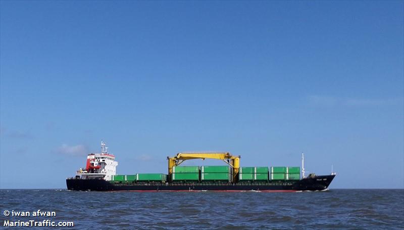 km pulau hoki (Cargo ship) - IMO , MMSI 525015391, Call Sign PMOV under the flag of Indonesia