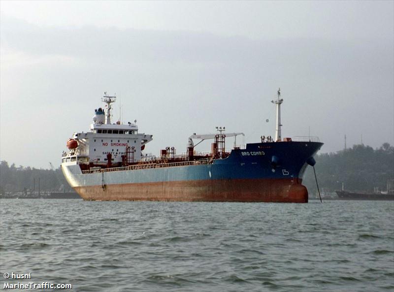 bro combo (Oil Products Tanker) - IMO 9259719, MMSI 525119033, Call Sign YBTS2 under the flag of Indonesia