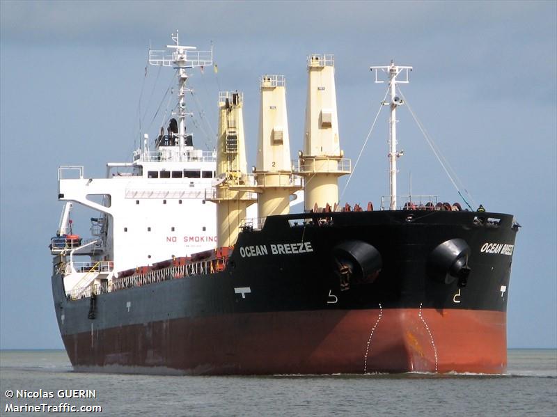 ocean breeze (Bulk Carrier) - IMO 9371359, MMSI 538002986, Call Sign V7NO4 under the flag of Marshall Islands
