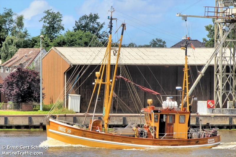 edelweiss (Fishing vessel) - IMO , MMSI 211154000, Call Sign DCPJ under the flag of Germany