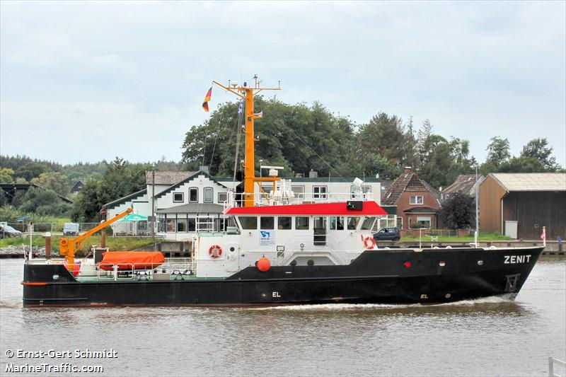 zenit (Research Vessel) - IMO 9313187, MMSI 211411980, Call Sign DBHX under the flag of Germany