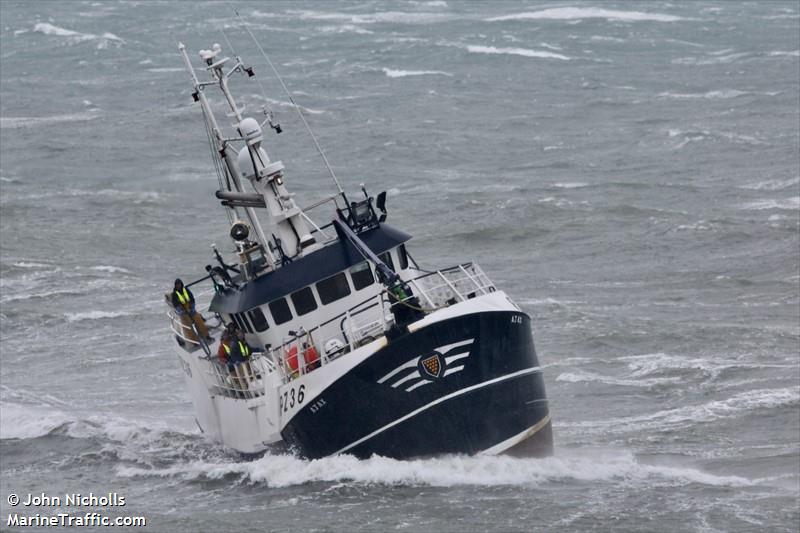 ajax (Fishing Vessel) - IMO 8717506, MMSI 234383000, Call Sign MKFD4 under the flag of United Kingdom (UK)