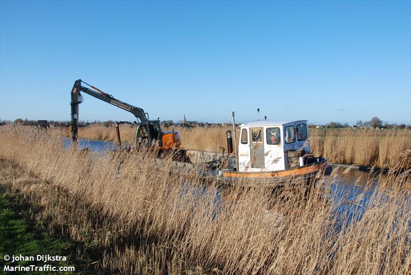 fulica (Dredging or UW ops) - IMO , MMSI 244615922, Call Sign PA3309 under the flag of Netherlands