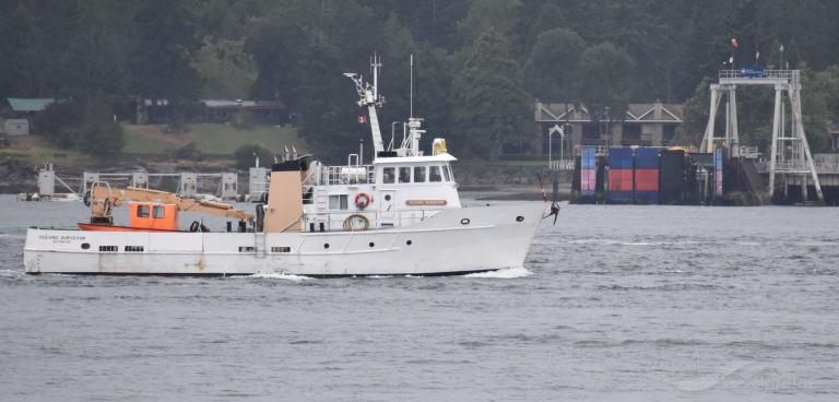 oceanic surveyor (Research Vessel) - IMO 8320418, MMSI 316001747, Call Sign CFN6370 under the flag of Canada