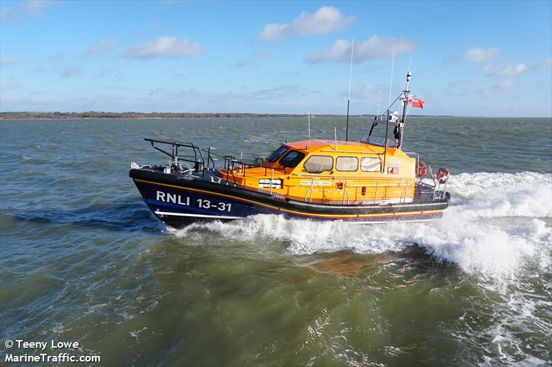 rnli lifeboat 1331 (SAR) - IMO , MMSI 232009190, Call Sign MBIB7 under the flag of United Kingdom (UK)