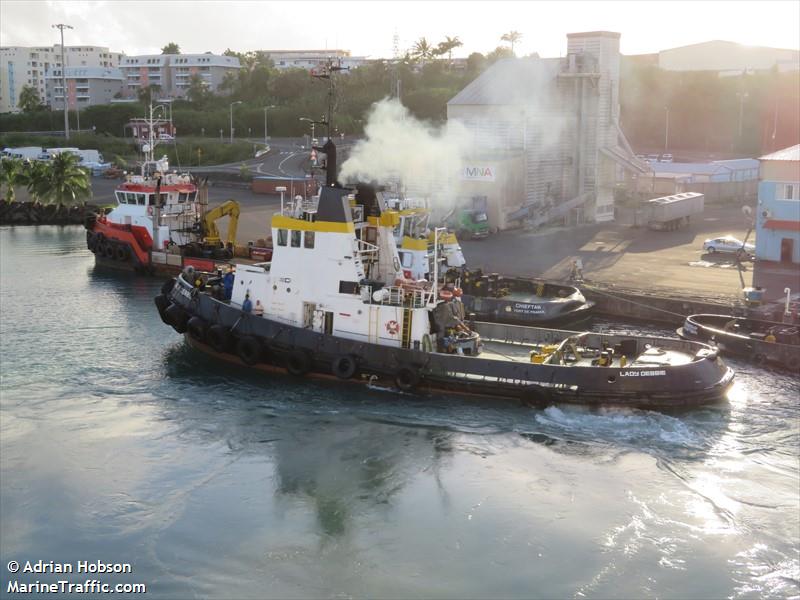 lady debbie (Tug) - IMO 7610024, MMSI 377901022, Call Sign J8NH under the flag of St Vincent & Grenadines