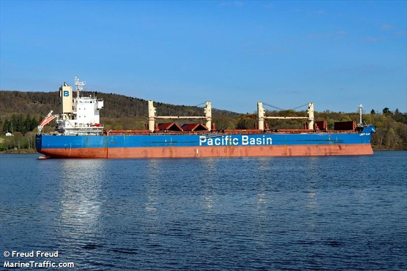 liberty island (Bulk Carrier) - IMO 9520986, MMSI 477444800, Call Sign VRLK3 under the flag of Hong Kong