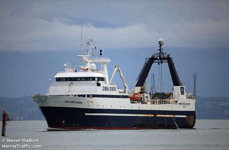 san discovery (Fish Factory Ship) - IMO 8901523, MMSI 512000125, Call Sign ZMA2601 under the flag of New Zealand
