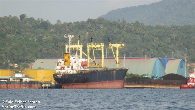 mv surplus (General Cargo Ship) - IMO 9010008, MMSI 525022357, Call Sign PLAC under the flag of Indonesia