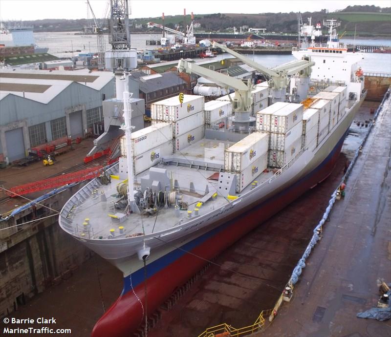 cs stratos (Refrigerated Cargo Ship) - IMO 9350991, MMSI 566029000, Call Sign 9V9356 under the flag of Singapore