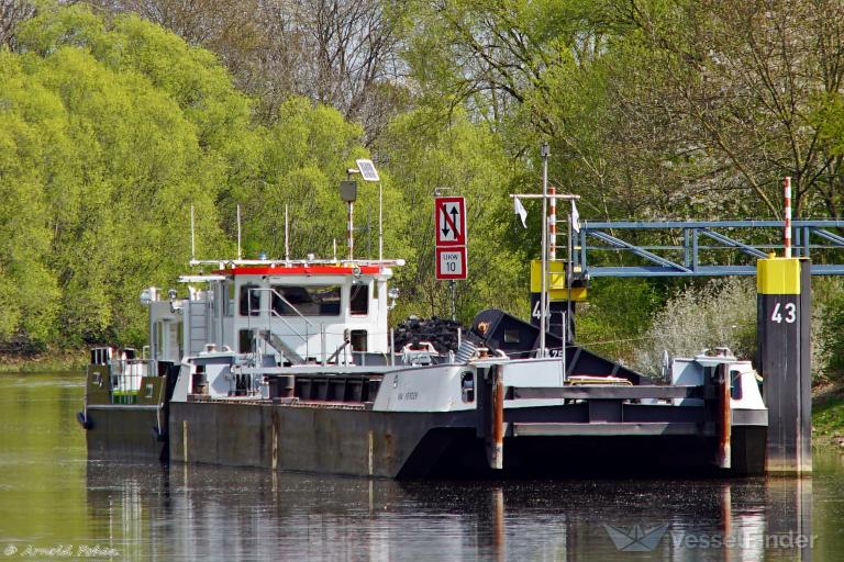 bueffel (Cargo ship) - IMO , MMSI 211302060, Call Sign DJ3903 under the flag of Germany