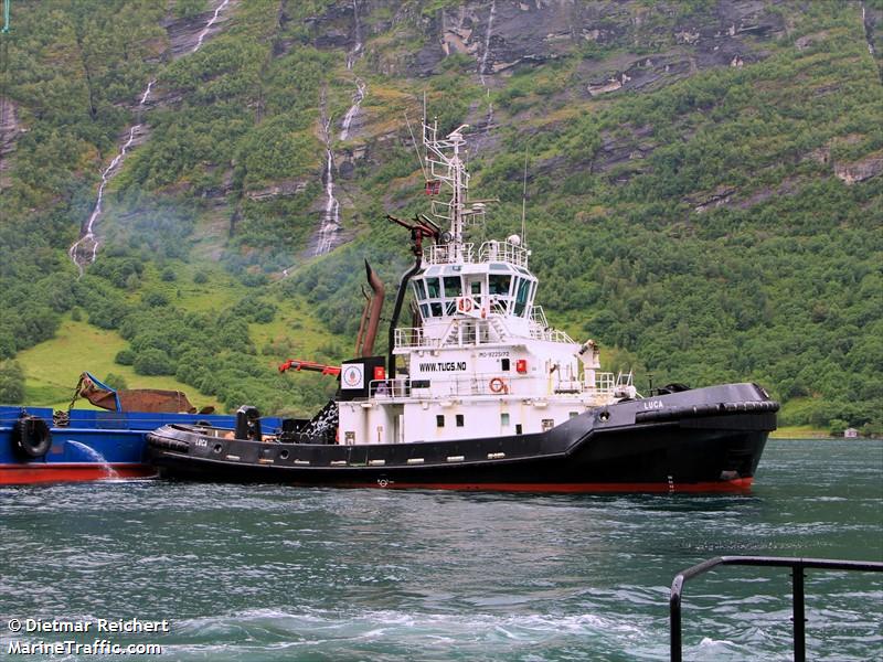 vb talisman (Tug) - IMO 9225172, MMSI 225373000, Call Sign EAKZ under the flag of Spain