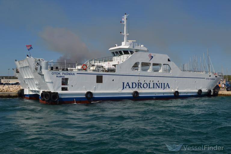 otok pasman (Passenger/Ro-Ro Cargo Ship) - IMO 9281748, MMSI 238118740, Call Sign 9A8687 under the flag of Croatia