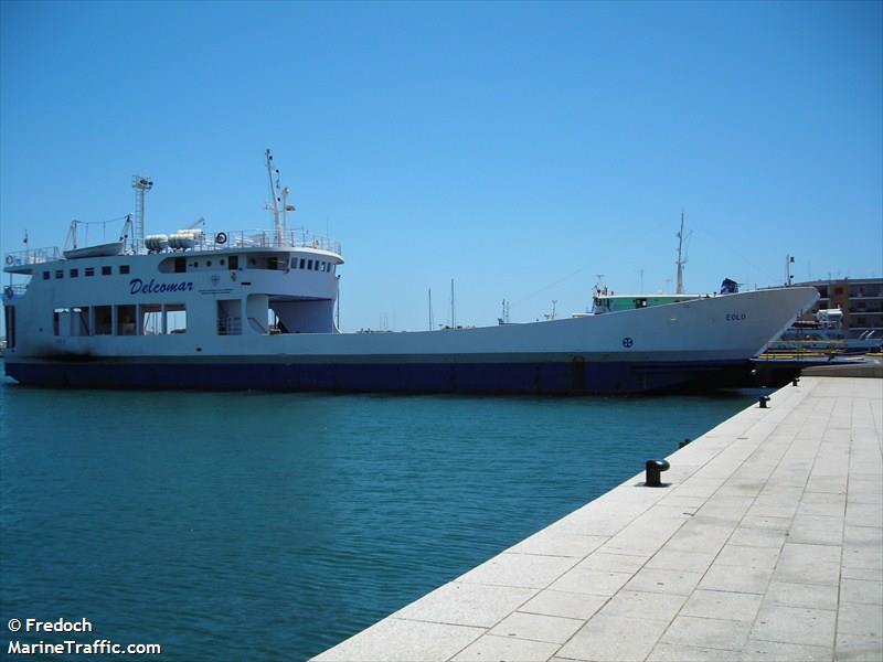 eolo (Passenger/Ro-Ro Cargo Ship) - IMO 7048104, MMSI 247056900, Call Sign IFWY under the flag of Italy