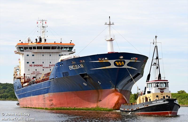 ericusa m (Chemical/Oil Products Tanker) - IMO 9367372, MMSI 247433300, Call Sign IBCC under the flag of Italy
