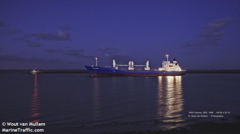 wild cosmos (Refrigerated Cargo Ship) - IMO 9181132, MMSI 311000795, Call Sign C6DV6 under the flag of Bahamas