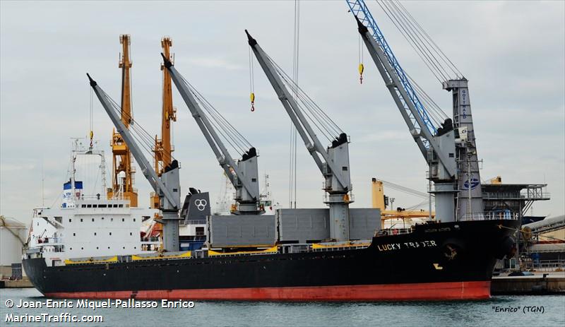 lucky trader (Bulk Carrier) - IMO 9128075, MMSI 374533000, Call Sign HOGJ under the flag of Panama