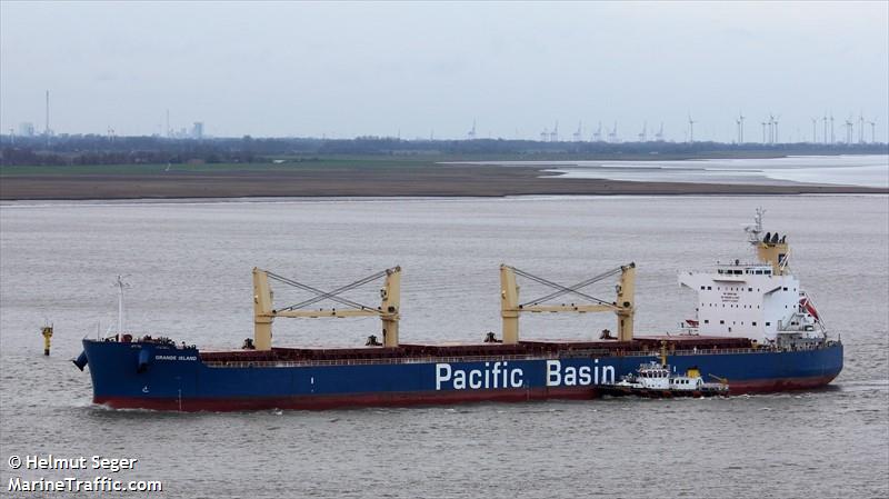 grande island (Bulk Carrier) - IMO 9496214, MMSI 477302100, Call Sign VRSN2 under the flag of Hong Kong