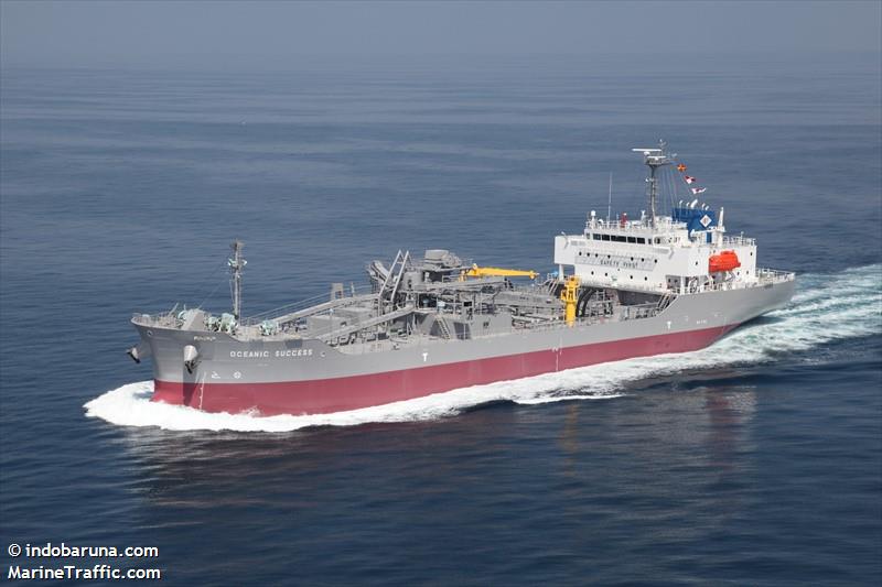 oceanic success (Cement Carrier) - IMO 9749817, MMSI 525019683, Call Sign YBKQ2 under the flag of Indonesia