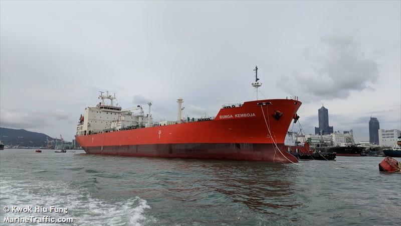 marianna golden (LPG Tanker) - IMO 9166766, MMSI 525119159, Call Sign YDAZ2 under the flag of Indonesia