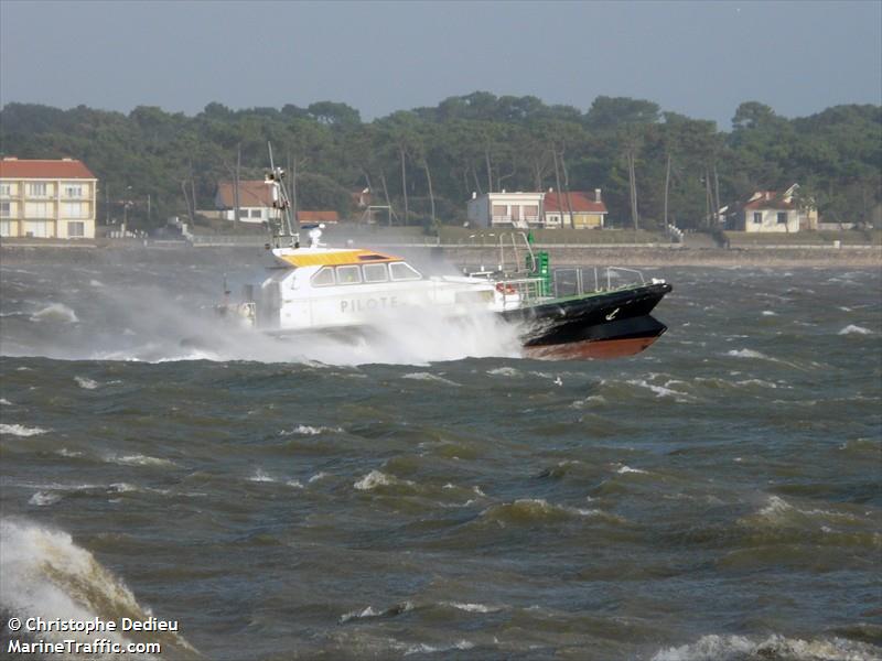cherbourg pilot 5 (WIG) - IMO , MMSI 227009620, Call Sign FGA5926 under the flag of France