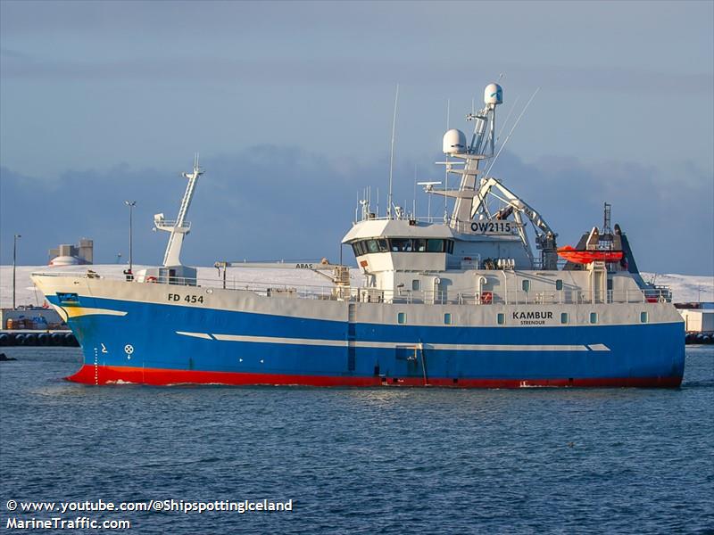 kambur (Fishing Vessel) - IMO 8943600, MMSI 231795000, Call Sign OW2115 under the flag of Faeroe Islands