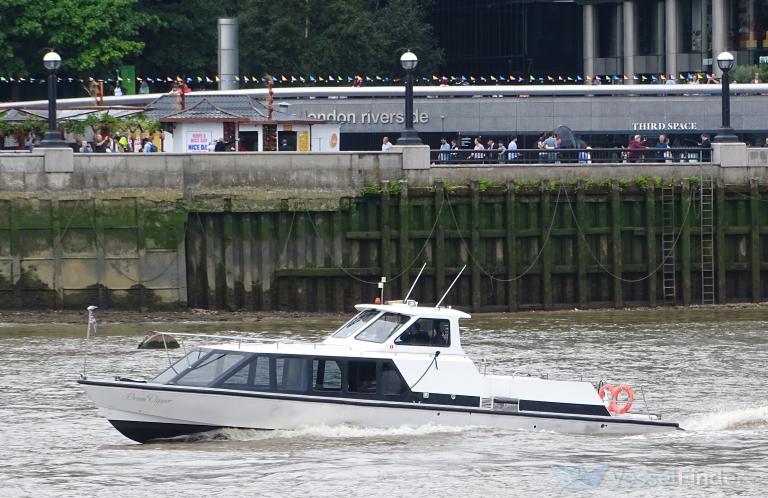 orion clipper (HSC) - IMO , MMSI 235113611, Call Sign MPEU9 under the flag of United Kingdom (UK)