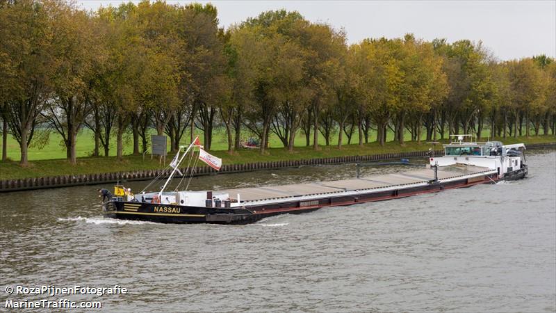 nassau (Cargo ship) - IMO , MMSI 244870911, Call Sign PB8185 under the flag of Netherlands