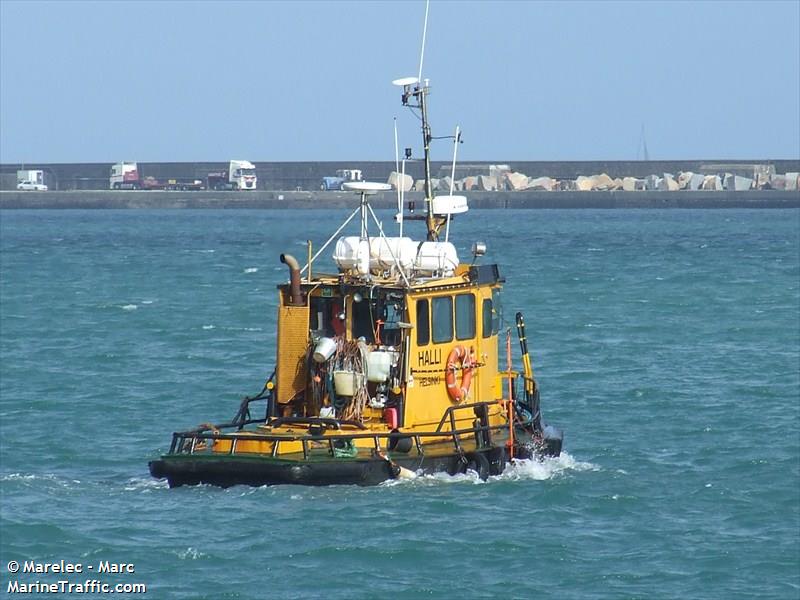 halli (Towing vessel) - IMO , MMSI 230938960, Call Sign OI8733 under the flag of Finland