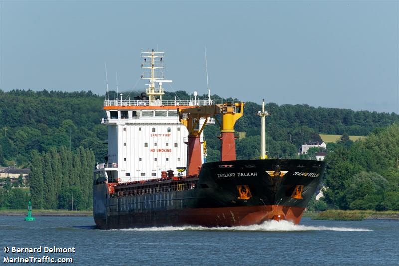 bulker bee 11 (General Cargo Ship) - IMO 9507075, MMSI 245935000, Call Sign PBZI under the flag of Netherlands